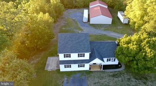 95 Fisher Ave, JONESTOWN, PA, 17038-8200 | Card Image