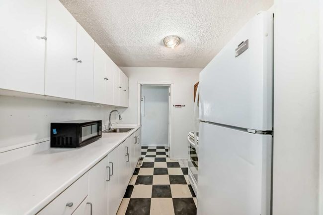 7614 24 Street Se, House other with 2 bedrooms, 1 bathrooms and 2 parking in Calgary AB | Image 14