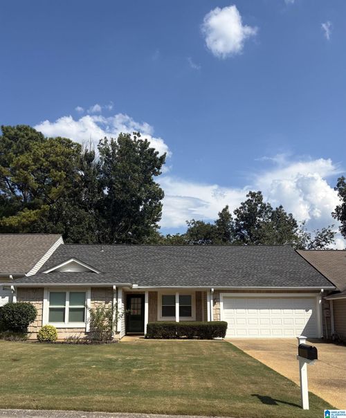 3380 N Wildewood Dr, Pelham, AL, 35124-1200 | Card Image