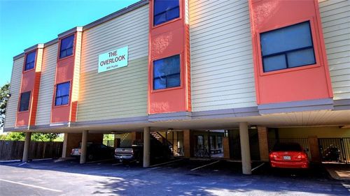 apt-203-908 Poplar St, Austin, TX, 78705-3928 | Card Image