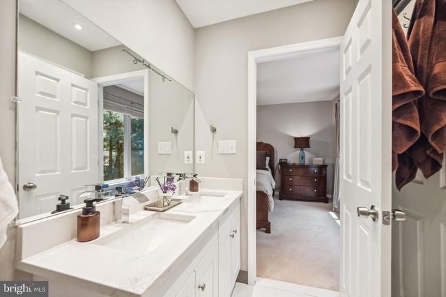 6004 Forrest Hollow Ln, Townhouse with 3 bedrooms, 4 bathrooms and null parking in SPRINGFIELD VA | Image 20