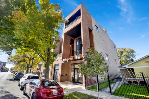 4w-3420 S Morgan St, Chicago, IL, 60608-6904 | Card Image