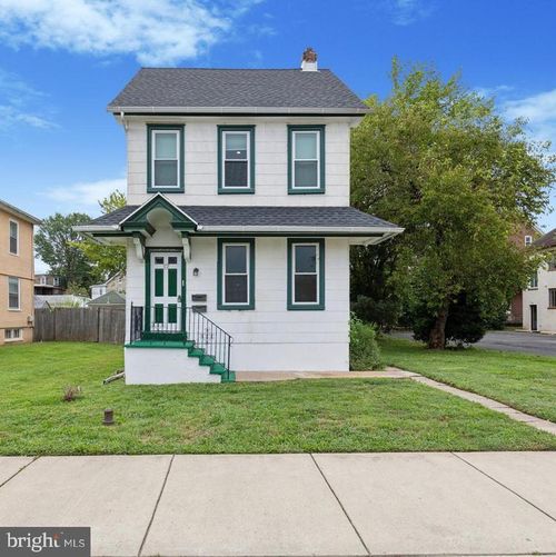 17 W 4th St, Lansdale, PA, 19446-2405 | Card Image