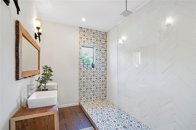 11215 Duane St, House other with 5 bedrooms, 3 bathrooms and null parking in Houston TX | Image 18