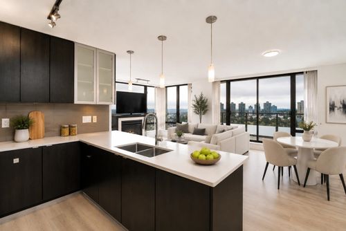 1805-7328 Arcola St, Burnaby, BC, V5E0A7 | Card Image