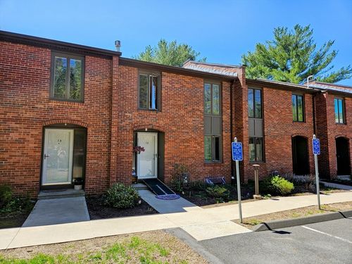 12-12 Sutton Ct, Amherst, MA, 01002-2842 | Card Image