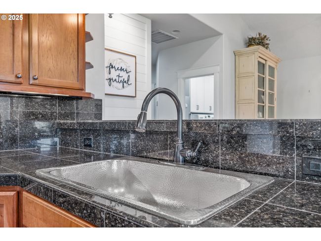 3460 Summers Ln Se, House other with 3 bedrooms, 3 bathrooms and 2 parking in Turner OR | Image 11