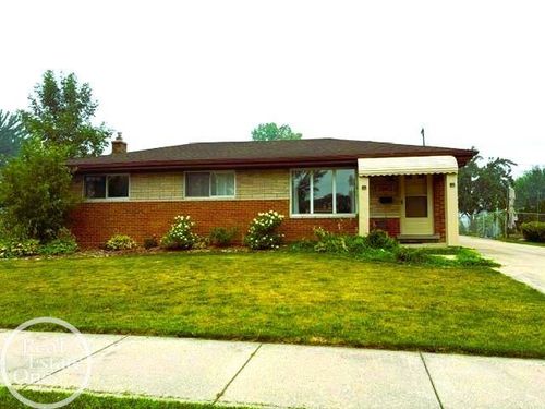 20413 Shores St, Saint Clair Shores, MI, 48080-3172 | Card Image