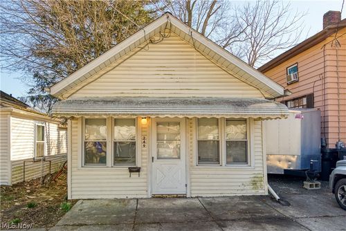 249 W Harris Avenue, Ravenna, OH, 44266 | Card Image