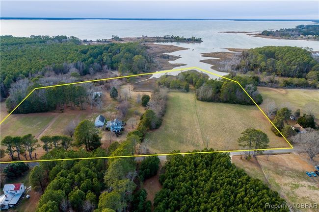 901 Circle Dr, House other with 3 bedrooms, 3 bathrooms and null parking in Port Haywood VA | Image 48