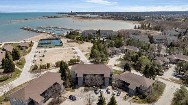 441 Mariners Way, Condo with 3 bedrooms, 2 bathrooms and 2 parking in Collingwood ON | Image 36