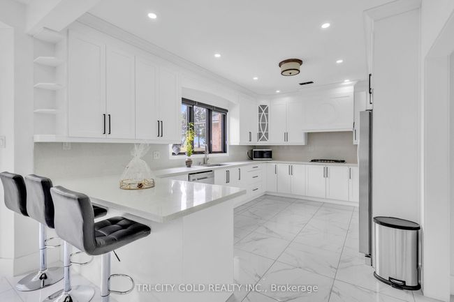 2 Currie Drive, House other with 4 bedrooms, 5 bathrooms and 11 parking in Puslinch ON | Image 7
