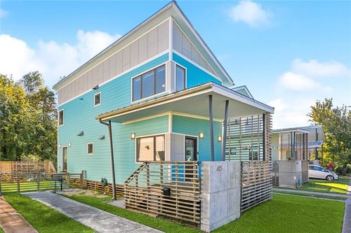 413 Andry St, New Orleans, LA, 70117-3761 | Card Image