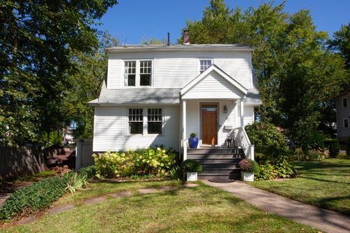 40 Garden Ln, West Hartford, CT, 06119-1528 | Card Image