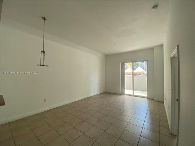 APT-812 - 1250 S Miami Ave, Condo with 1 bedrooms, 2 bathrooms and null parking in Miami FL | Image 5