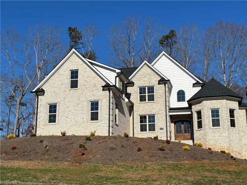 5477 Meadowlark Ct, Winston-Salem, NC, 27106-9808 | Card Image