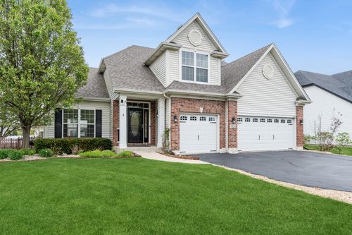 3426 Ryan Dr, Yorkville, IL, 60560-4660 | Card Image