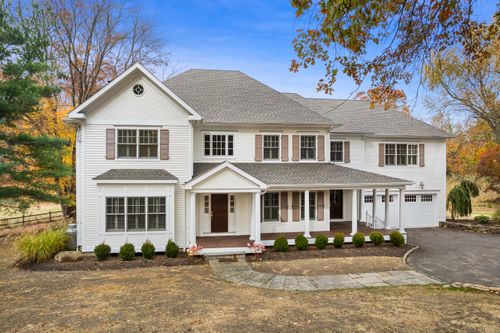 123 Greens Farms Rd, Westport, CT, 06880-6211 | Card Image