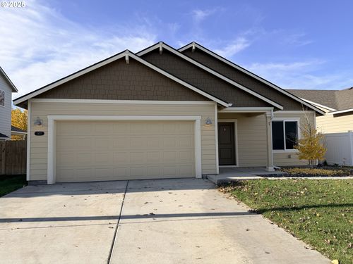 2457 Ne 5th St, Hermiston, OR, 97838-1307 | Card Image