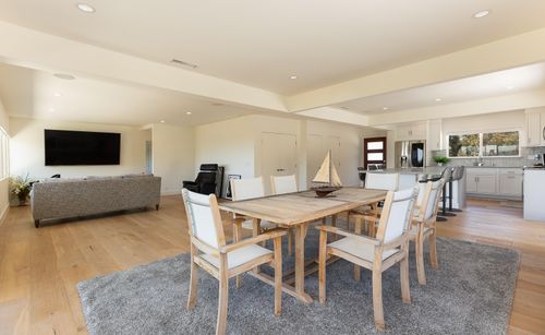 4b-813 E Anapamu St, Santa Barbara, CA, 93103-2375 | Card Image