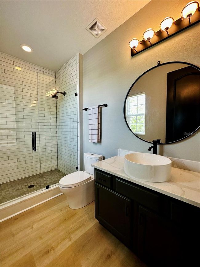 Bathroom 3 | Image 49