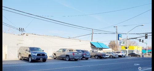 4641 N Track Rd, Wapato, WA, 98951-1546 | Card Image