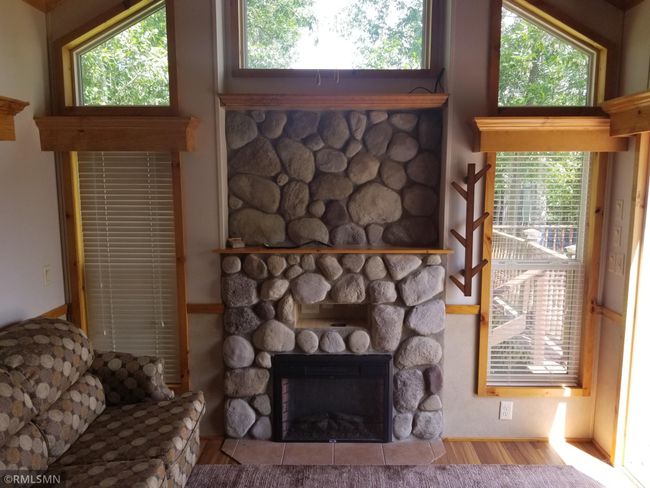 11 living room.jpg | Image 11