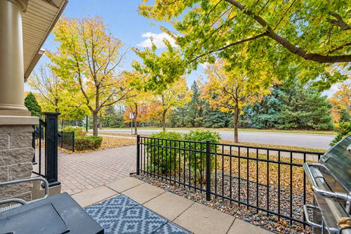 8409 Townsend Dr, Eden Prairie, MN, 55344-4405 | Card Image