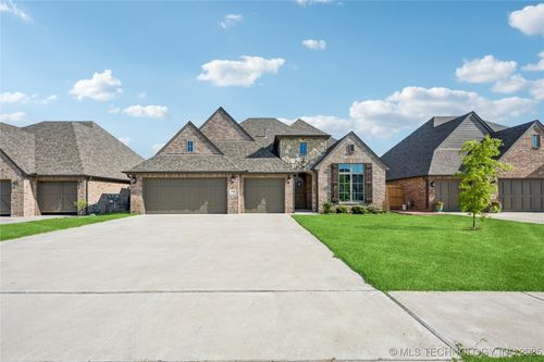 2520 E Northhampton St, Broken Arrow, OK, 74014-3573 | Card Image