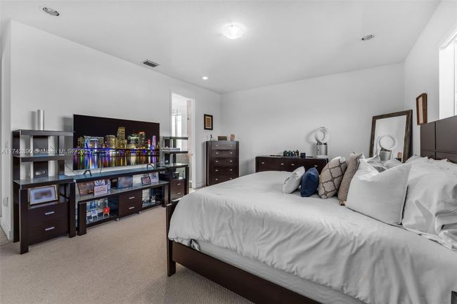15124 Sw 176 Th Ter, House other with 4 bedrooms, 4 bathrooms and null parking in Miami FL | Image 25