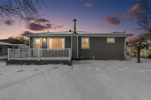 128 Oakwood Dr, Avon Lake, OH, 44012-1946 | Card Image