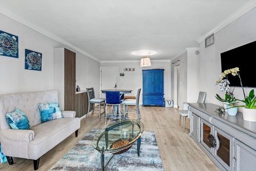 209-2970 Ne 16th Avenue, Oakland Park, FL, 33334 | Card Image