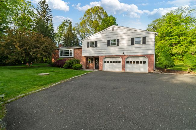 33 Saw Mill Rd, House other with 4 bedrooms, 3 bathrooms and null parking in Newtown CT | Image 33