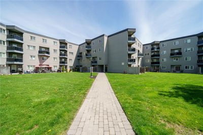 88 - 2001 Bonnymede Dr, Condo with 3 bedrooms, 1 bathrooms and 1 parking in Mississauga ON | Image 3