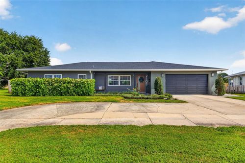 2101 37th Street N, St Petersburg, FL, 33713 | Card Image