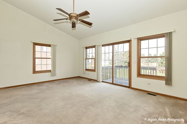 5832 Fieldstone Trl, Townhouse with 2 bedrooms, 4 bathrooms and 2 parking in MCHENRY IL | Image 9