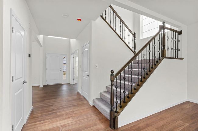 Foyer entrance featuring hardwood / wood-style floors | Image 16