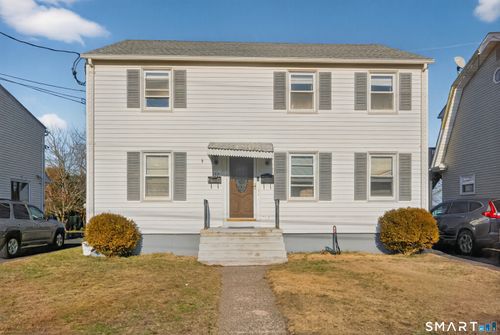 107 2nd Ave, West Haven, CT, 06516-5117 | Card Image