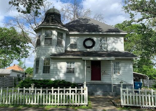 126 Clinmar Place, Centralia, IL, 62801 | Card Image