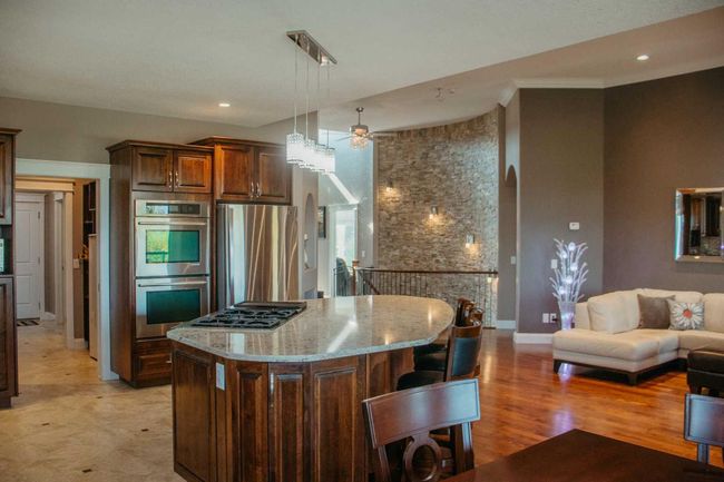 22 Crystal Cres, House other with 3 bedrooms, 3 bathrooms and 5 parking in Widewater AB | Image 5