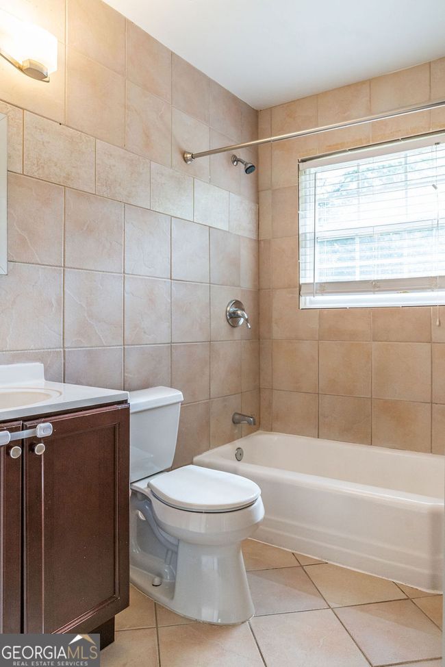 2331 Robin Ln Se, House other with 5 bedrooms, 3 bathrooms and 4 parking in Smyrna GA | Image 48
