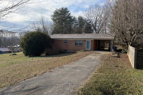 4796 Fuller Dr, Morristown, TN, 37813-3707 | Card Image