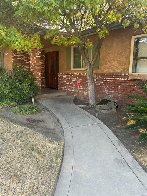6374 N 6th St, Fresno, CA, 93710-5649 | Card Image