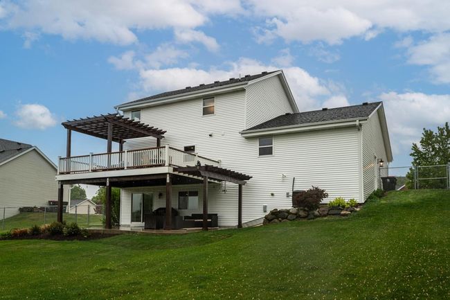 423 Parkview Drive, House other with 3 bedrooms, 3 bathrooms and null parking in Johnson Creek WI | Image 38