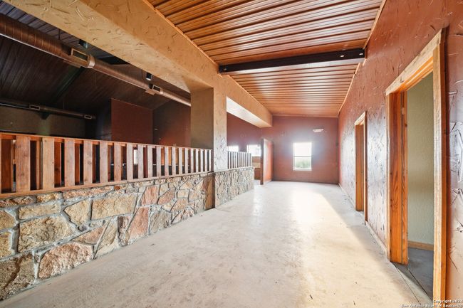 410 S Interstate 35, Home with 0 bedrooms, 0 bathrooms and null parking in Pearsall TX | Image 41