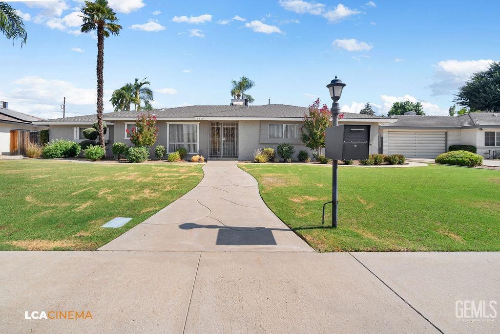 Pembroke Ave, Bakersfield, CA 93308
