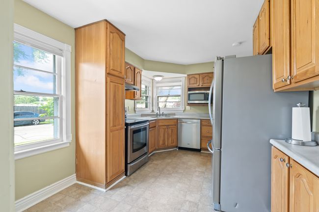Kitchen | Image 10