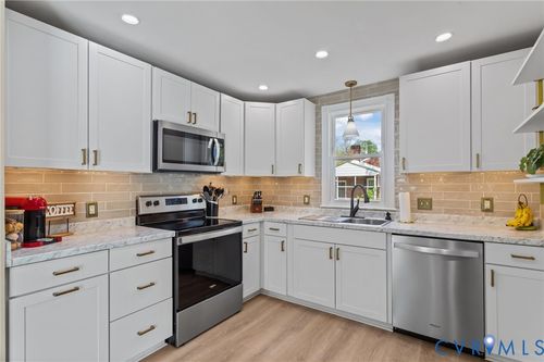 6101 River Rd, South Chesterfield, VA, 23803-8047 | Card Image