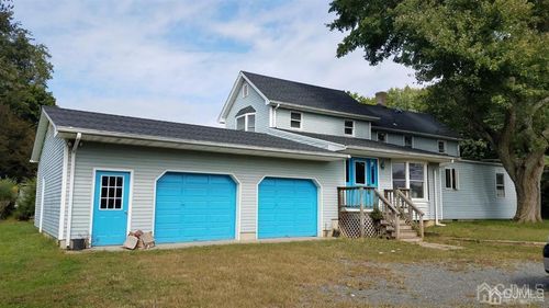 648 Ridge Rd, MONMOUTH JUNCTION, NJ, 08852-2965 | Card Image