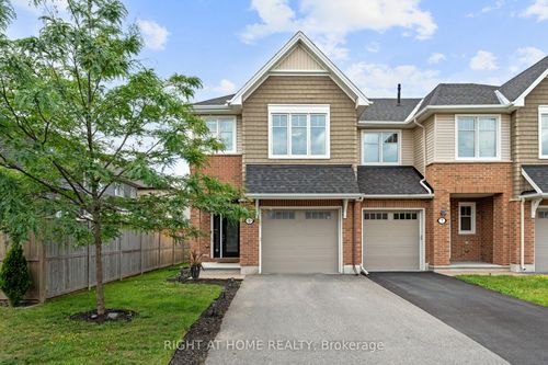 5 Merrill St, Stittsville, ON, K2S2M8 | Card Image
